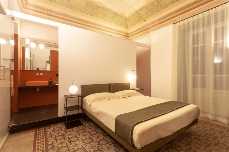 Deluxe Room 2