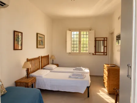 Sicily Pop-Up Coliving with Your Travel Friend x BeetCommunity | 1 Month – Shared Room