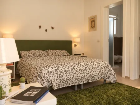 Sicily Pop-Up Coliving with Your Travel Friend x BeetCommunity | 2 Weeks – Private Room - Single Occupancy