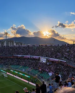 Partita di calcio del Palermo FC — Vivi il calcio insieme ai siciliani - Gallery